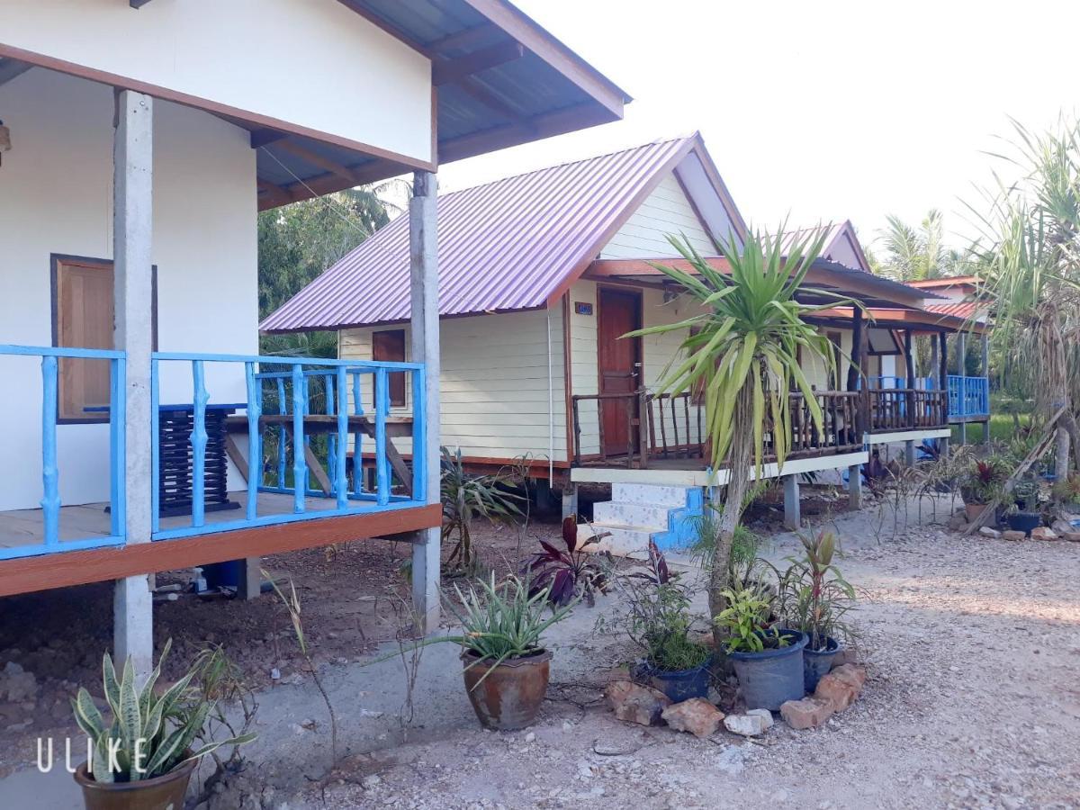 Blue Sky Bungalow Koh Jum Exteriör bild