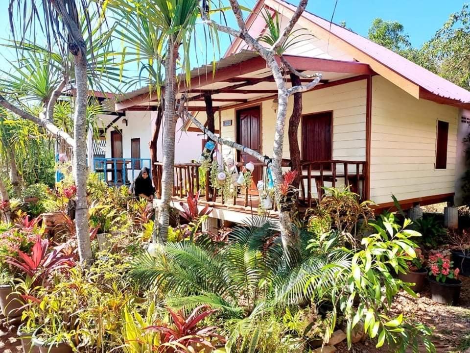 Blue Sky Bungalow Koh Jum Exteriör bild