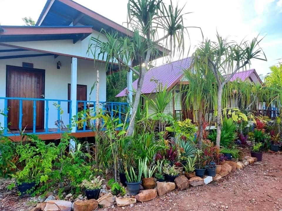 Blue Sky Bungalow Koh Jum Exteriör bild
